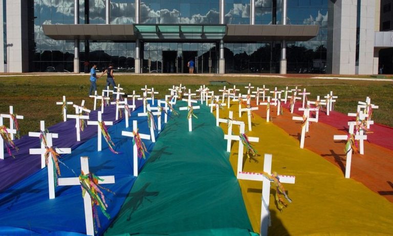 Violência contra LGBTQIAPN+