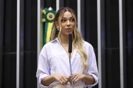 debate sobre transfobia na justiça